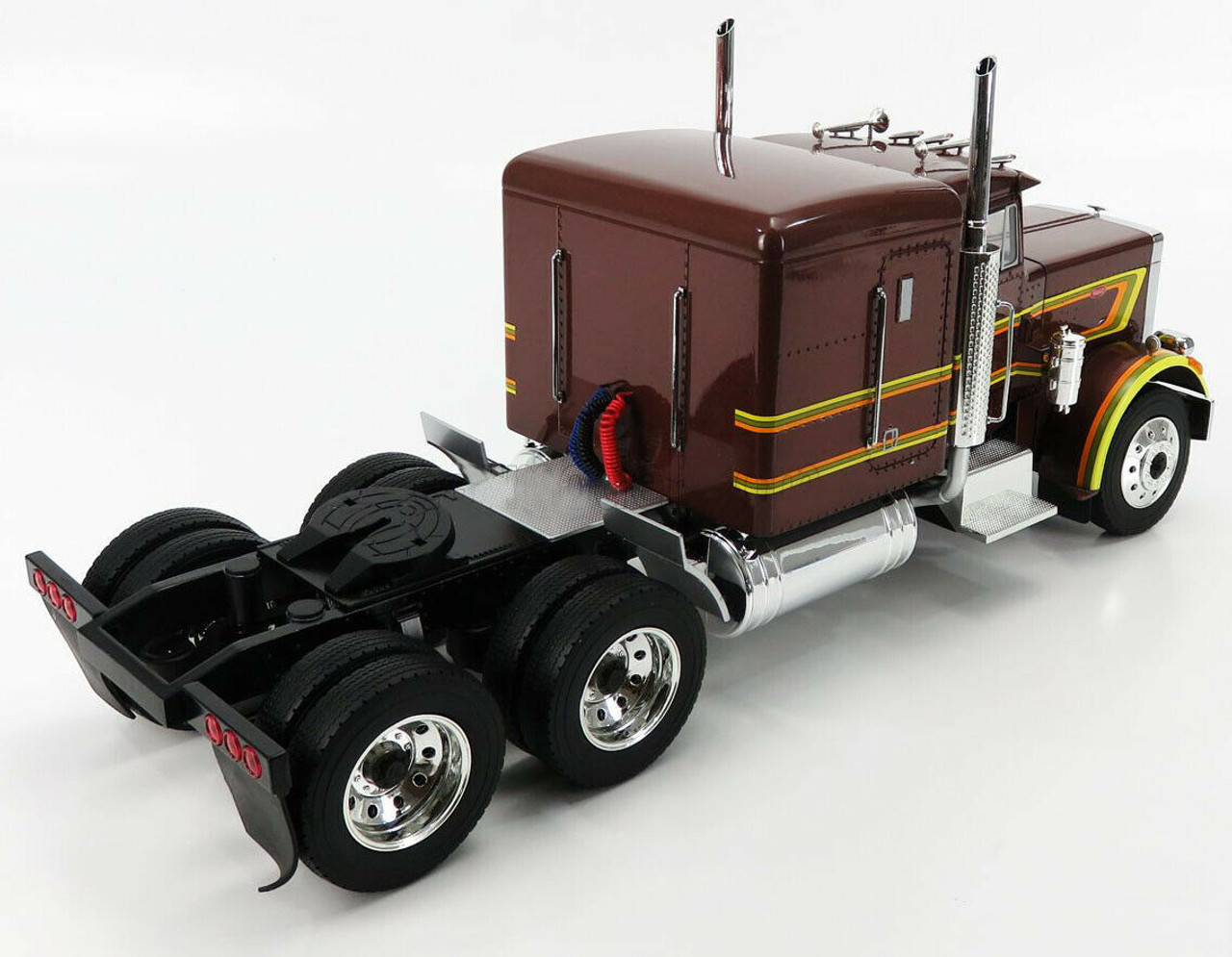 1/18 Road Kings 1967 Peterbilt 359 (Brown) Diecast Car Model