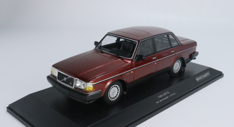 MINICHAMPS ミニチャンプス 1⁄43 VOLVO ボルボ 240GL 1986 RED 検 京商