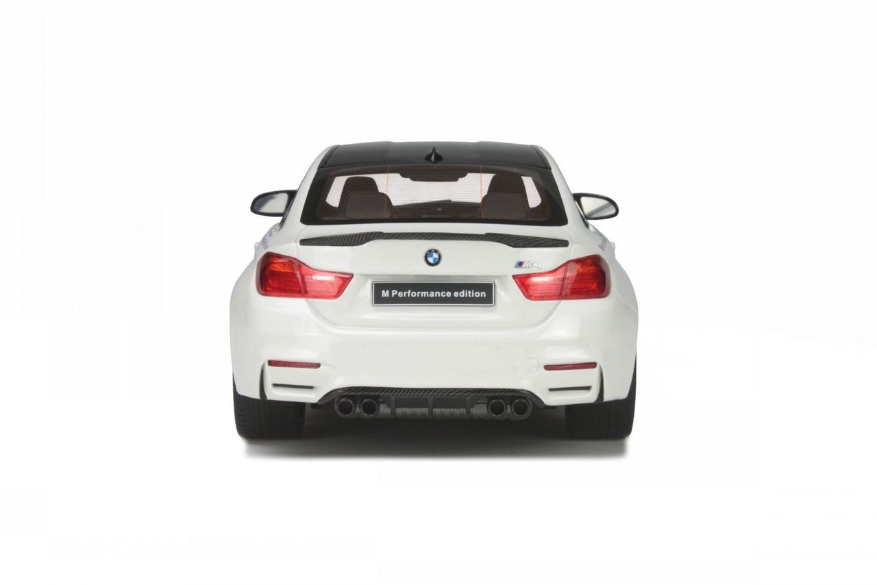 1/18 GT Spirit GTSpirit BMW F82 M4 M Performance Edition (White