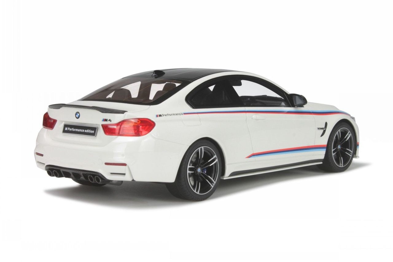 1/18 GT Spirit GTSpirit BMW F82 M4 M Performance Edition (White