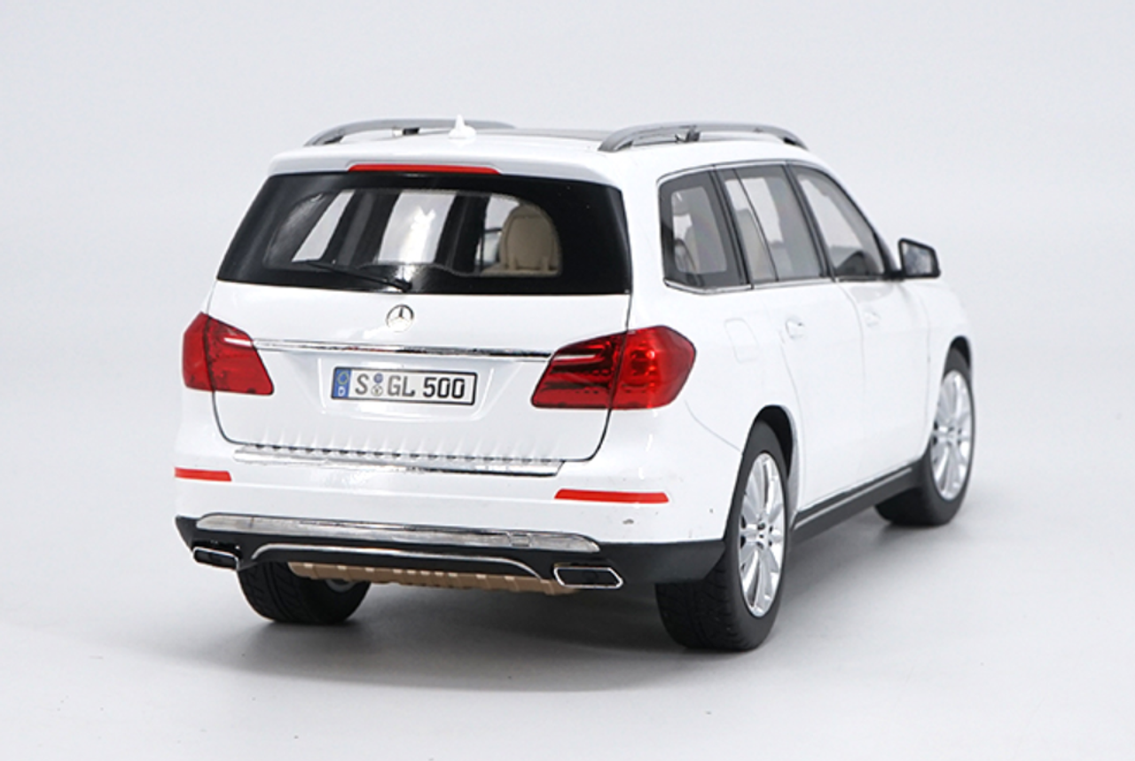 1/18 Dealer Edition Mercedes-Benz MB GL-Class GL-Klasse GL500 2nd Generation (X166; 2013-2019) (White) Diecast Car Model