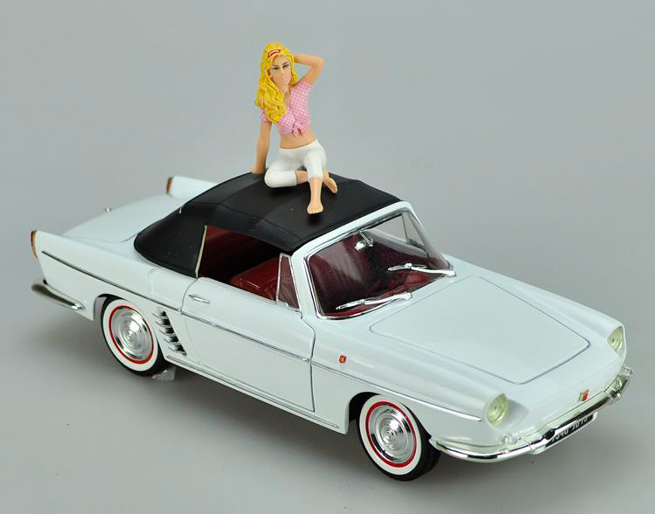 1/18 Norev Renault Floride Blanc / Caravelle Diecast Car