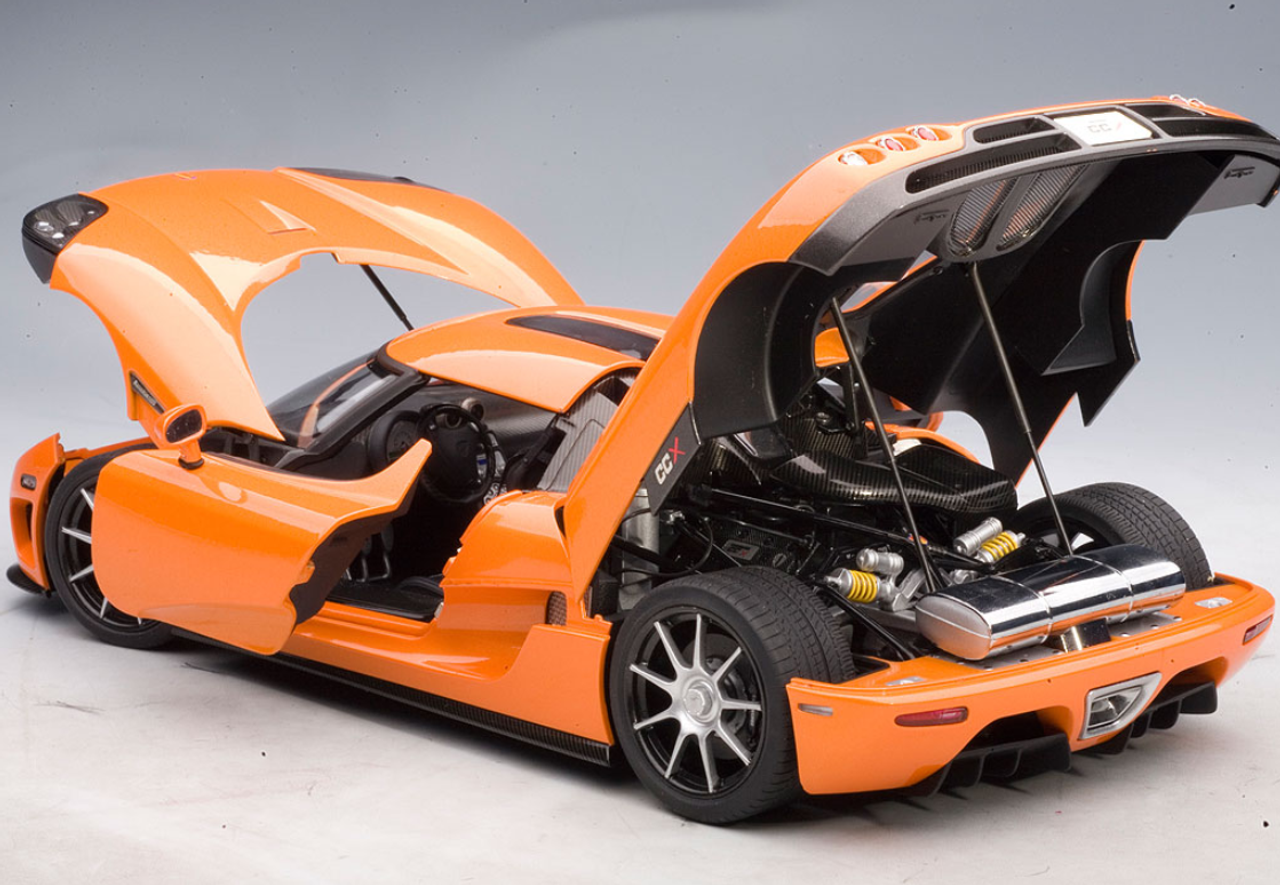 koenigsegg diecast 1 18