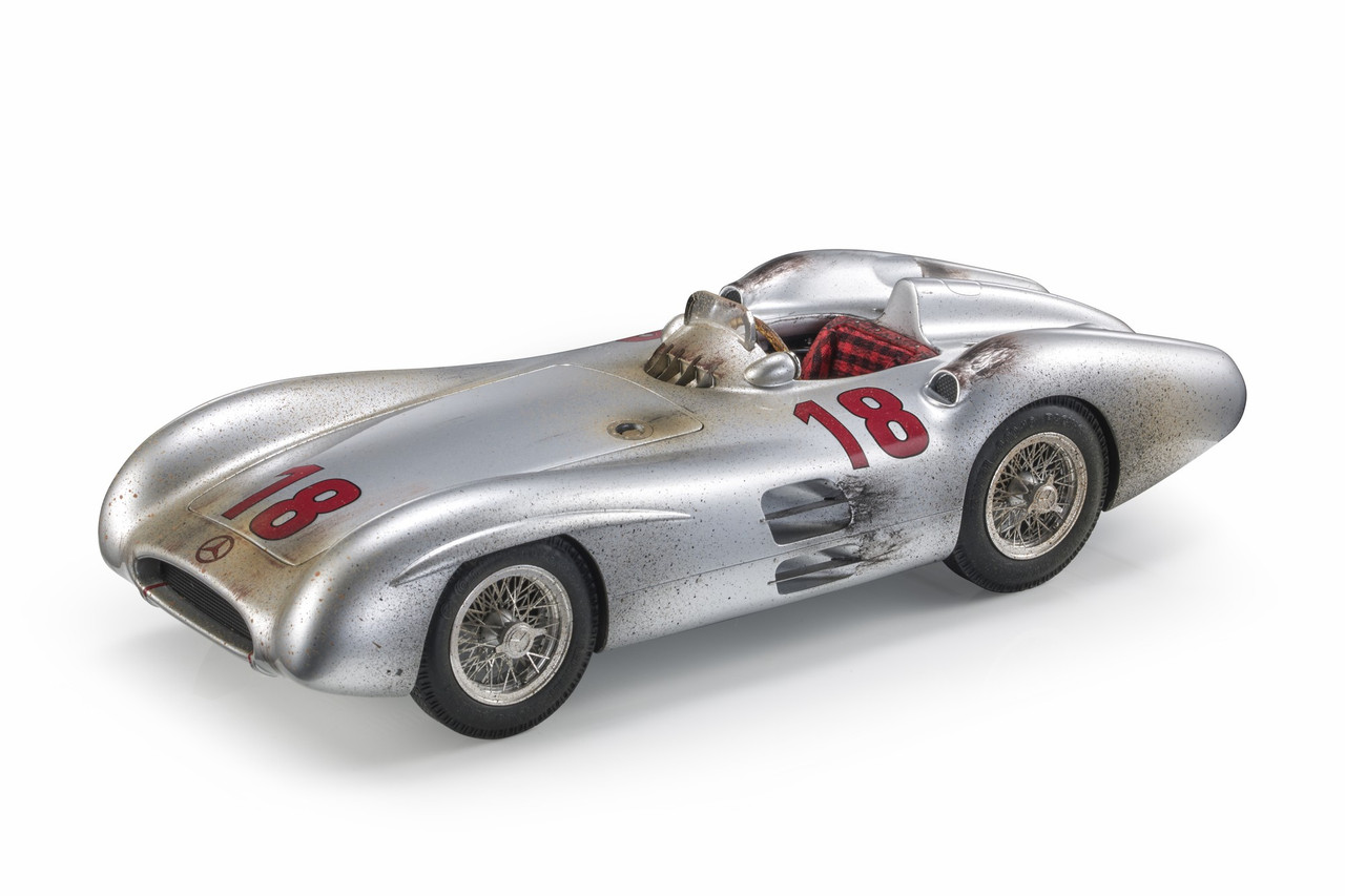 1/18 GP Replicas 1954 Juan Manuel Fangio Mercedes-Benz W196