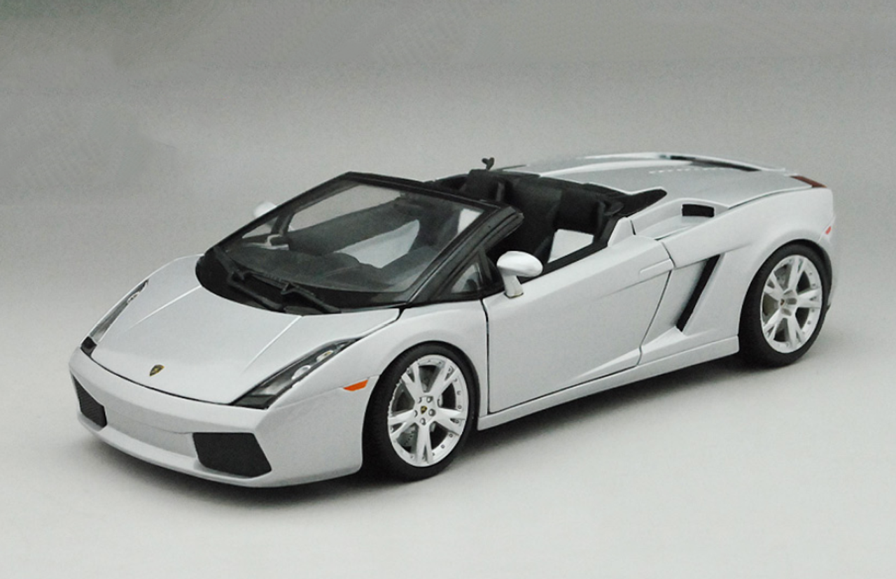 1/18 Maisto Lamborghini Gallardo Spyder (Silver) Diecast Car Model