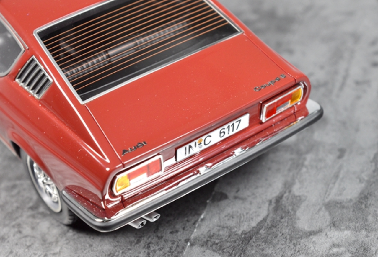 1/18 KK-Scale KK Scale Audi 100 Coupe S (Red) Resin Car Model Limited 399