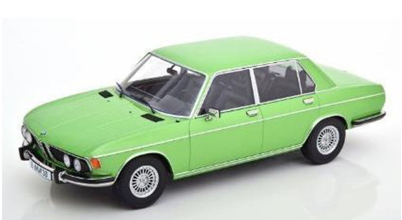 1/18 KK-Scale 1971 BMW 3.0S E3 Series 2 (Light Metallic Green) Car Model