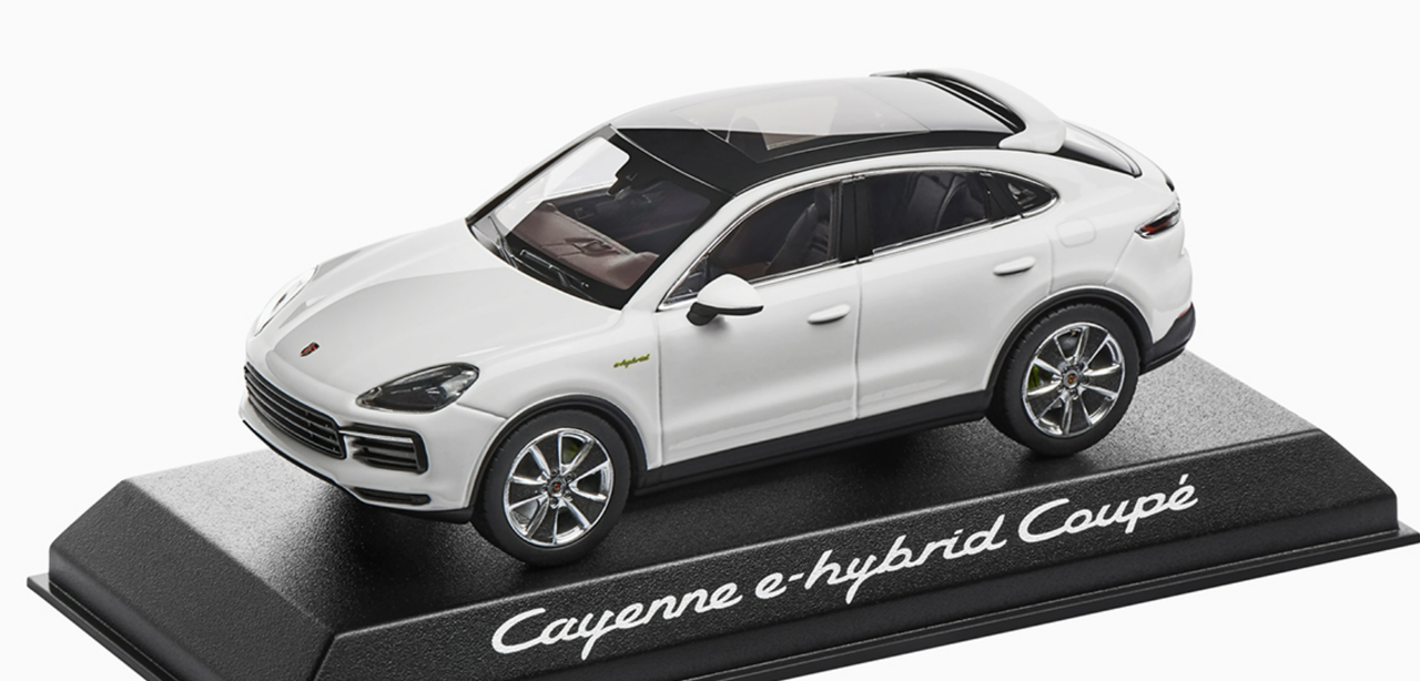 1/43 Dealer Edition 2019 Porsche Cayenne Turbo Coupe (White) Car Model