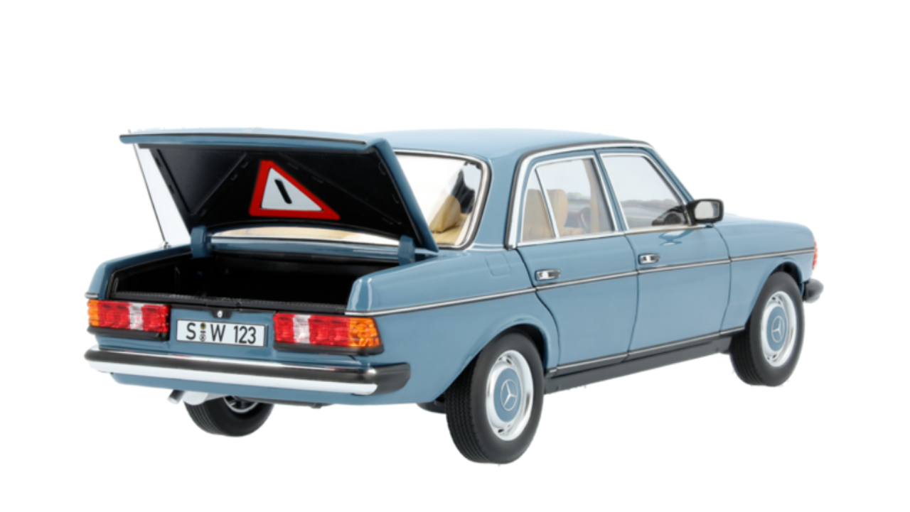 1/18 Dealer Edition 1980-1985 Mercedes-Benz 200 (W123) (China Blue) Diecast Car Model