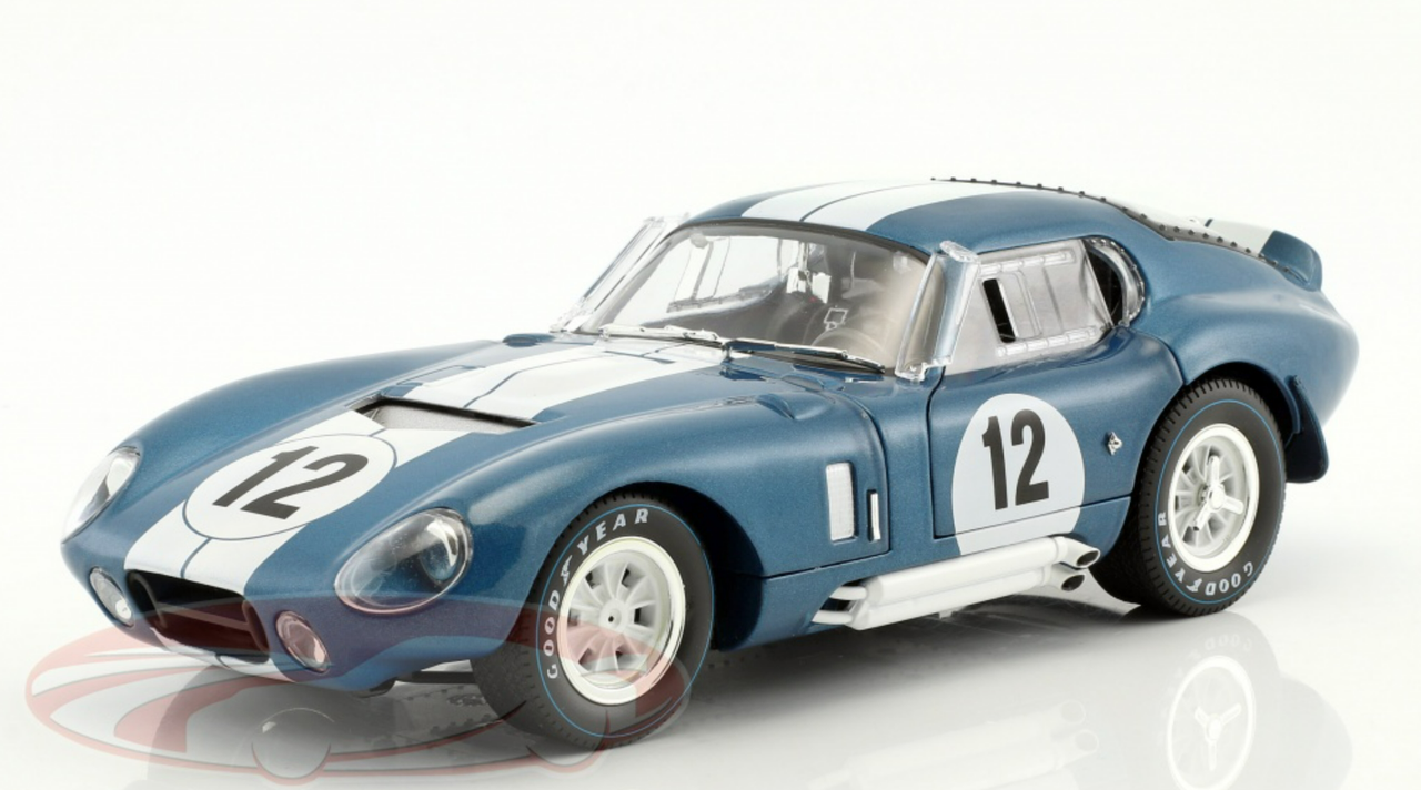 1/18 CMR 1965 Shelby Cobra Daytona coupe #12 24h LeMans Ford France Jo Schlesser, Allen Grant Car Model