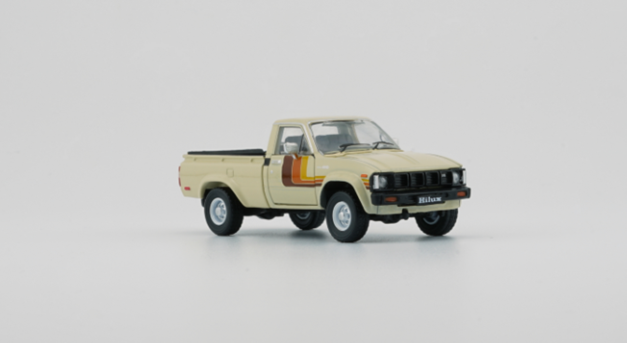 1/64 BM Creations Toyota Hilux - Ivory Beige (2 door open)