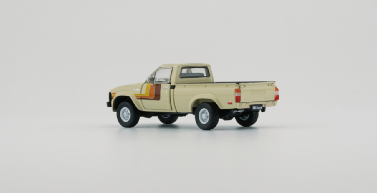 1/64 BM Creations Toyota Hilux - Ivory Beige (2 door open)