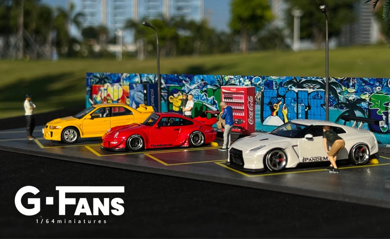 1/64 G-Fans Beach Parking Lot Diorama (cars & figures NOT included)