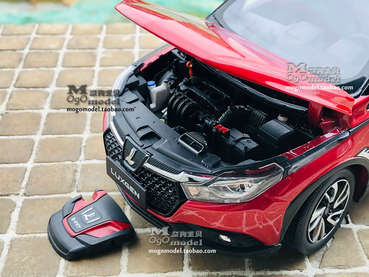 1/18 Dealer Edition Luxgen U5 (Red) Diecast Car Model