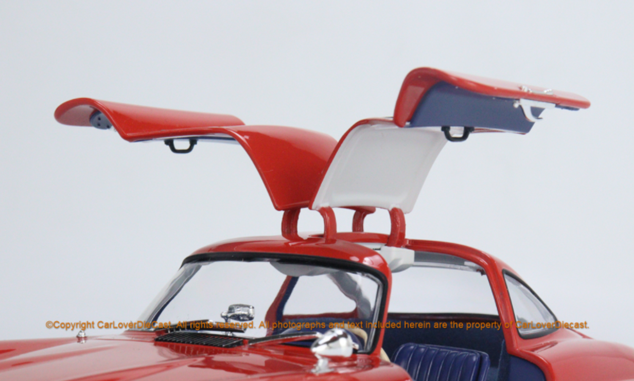 1/18 MINICHAMPS Mercedes-Benz 300SL (W198I) 1954 CLDC Exclusive Red with Blue Interior Diecast full open