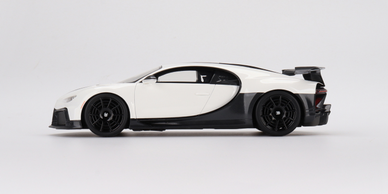 1/18 Top Speed  Bugatti Chiron Pur Sport (White) Resin Car Model