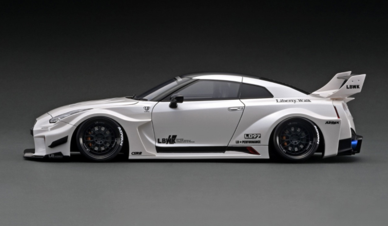 1/18 Ignition Model LB-Silhouette WORKS GT Nissan 35GT-RR White
