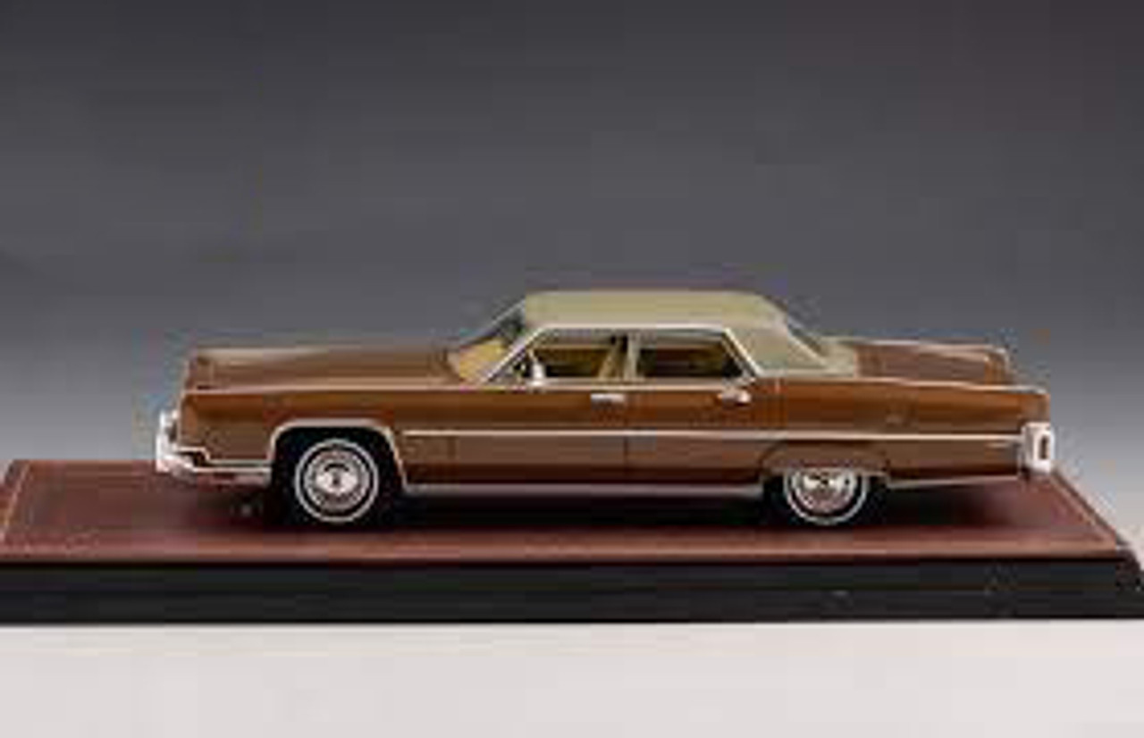 1/43 GLM 1973 Lincoln Continental Town Car Car Model