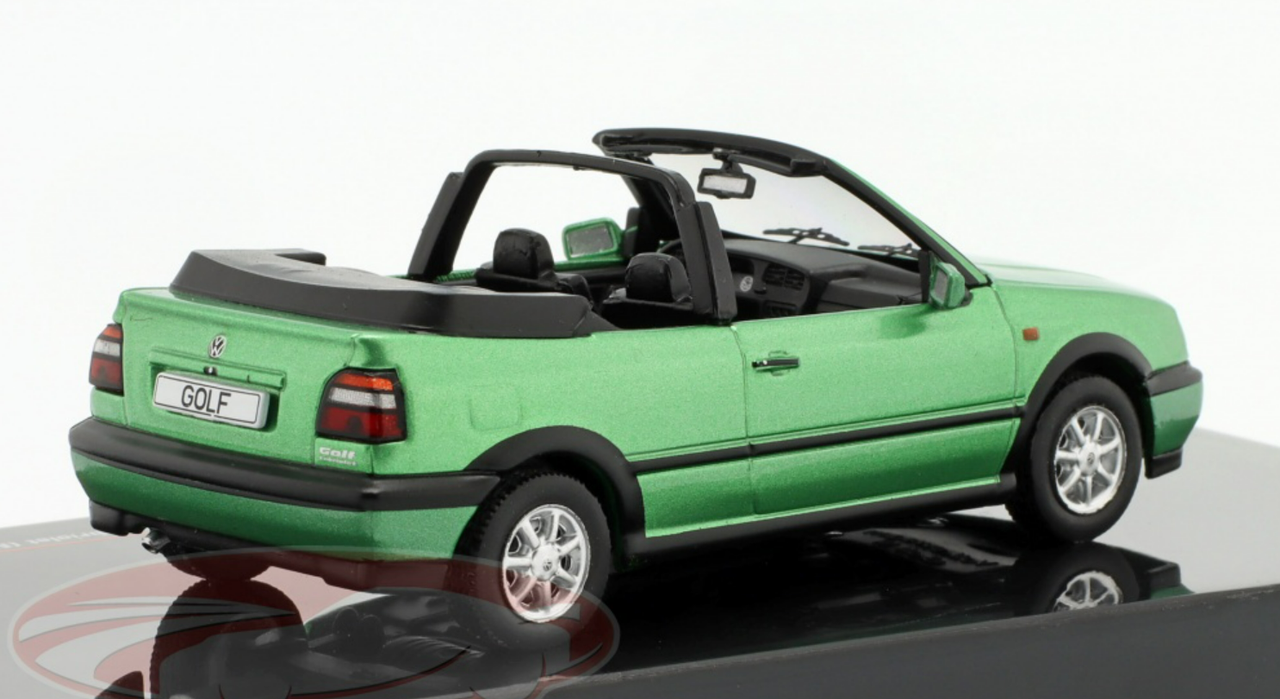 1/43 Ixo 1995 Volkswagen VW Golf Cabriolet (MK III) (Metallic Green) Car Model