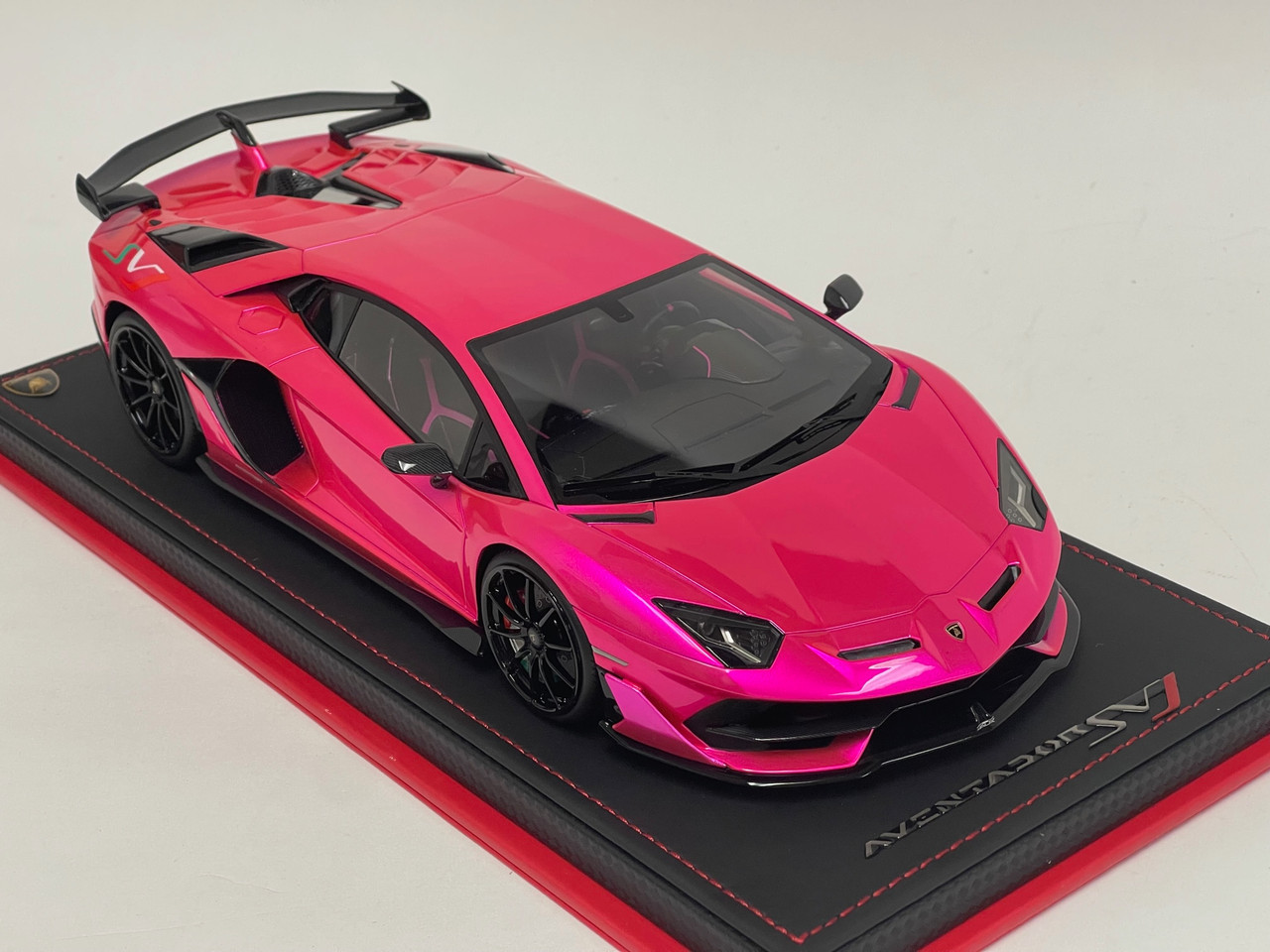1/18 MR Lamborghini Aventador SVJ (Flash Pink) Resin Car Model Limited 25 Pieces