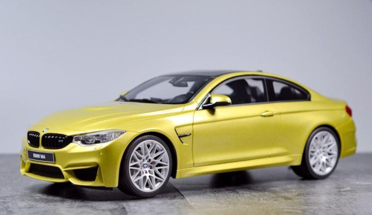 特注 1/18 BMW M4 クーペ オースティン イエローメタリック 1/18 GT Spirit GTSpirit BMW F82 M4 Coupe Competition Package
