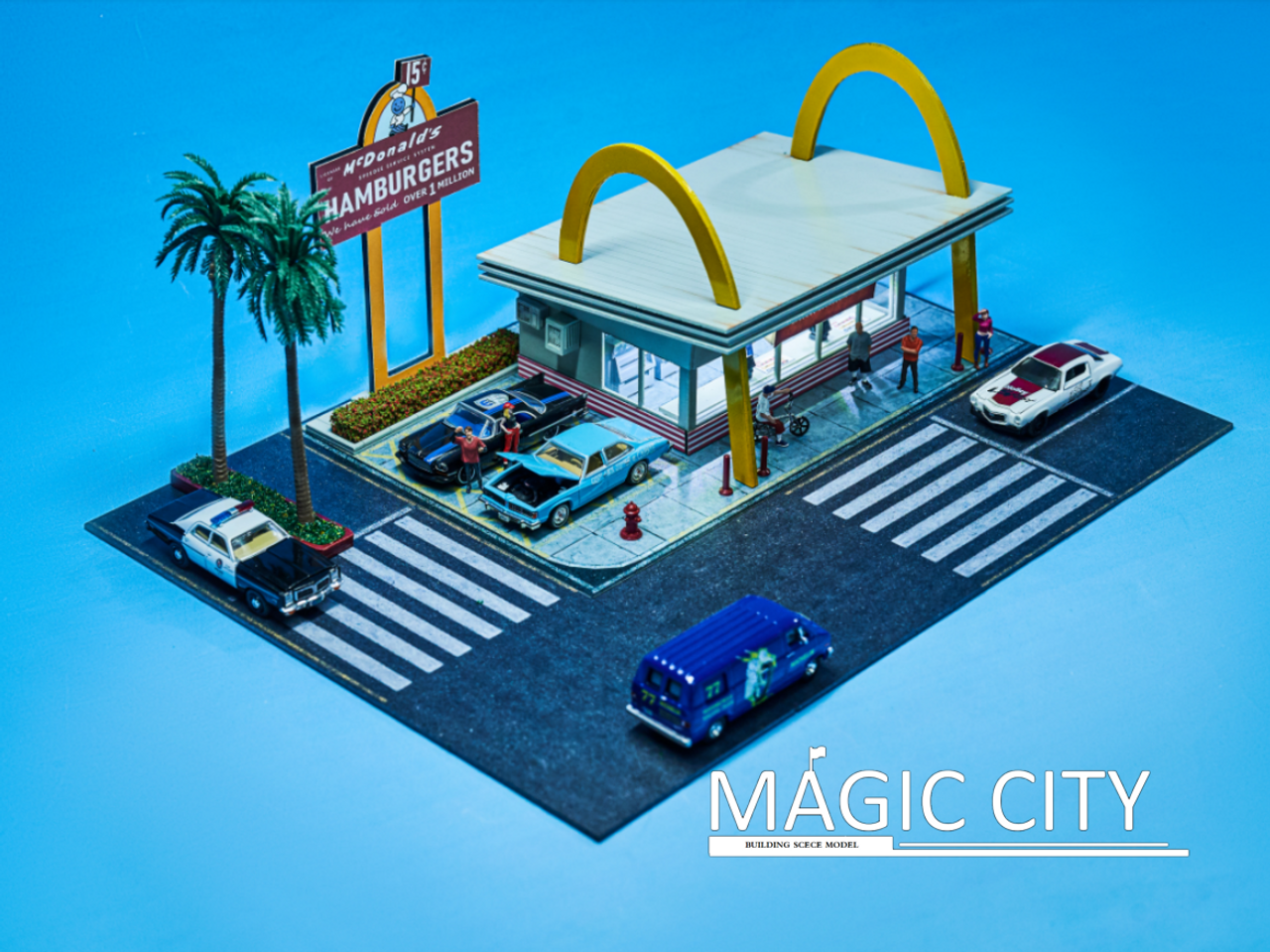 1/64 Magic City 1st McDonald's Store Diorama (cars & figures NOT included)