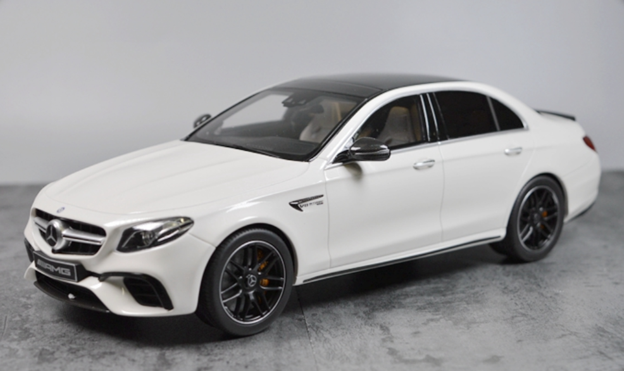 1/18 GT Spirit GTSpirit Mercedes-Benz MB E-Class E-Klasse E63 AMG S (White) Enclosed Car Model