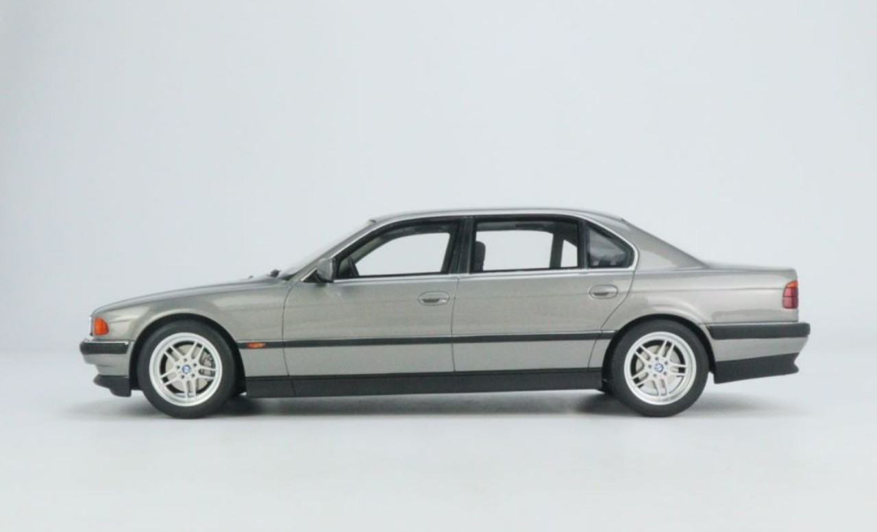 1/18 OTTO BMW 7 Series E38 750IL Aspen Silver Metallic 339 Resin Car Model