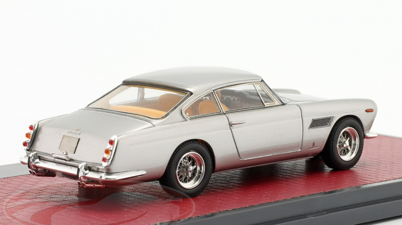 Matrix - 1:43 - Ferrari 250GT/E 2+2 Coupé Pininfarina 1960