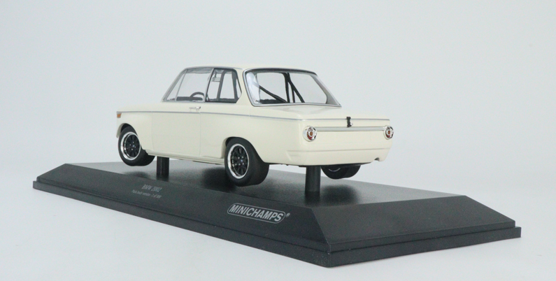 Rarität: 1:18 1970 BMW 2000tii Touring von Minichamps (Gebraucht) in