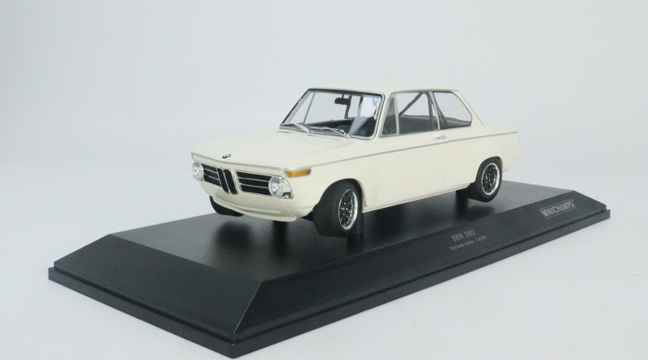 AUTOart BMW 1600-2 - ミニカー