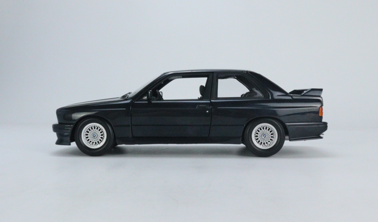 1/18 Minichamps 1989 BMW M3 (E30) Street Evo (Dark Blue Metallic) Diecast Car Model