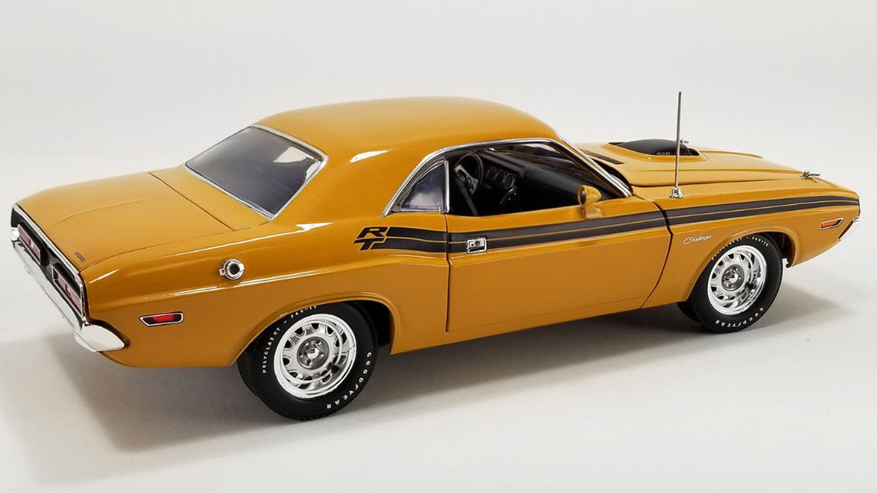 1/18 ACME 1971 Dodge Challenger R/T Hemi Butterscotch Hardtop Diecast Car Model