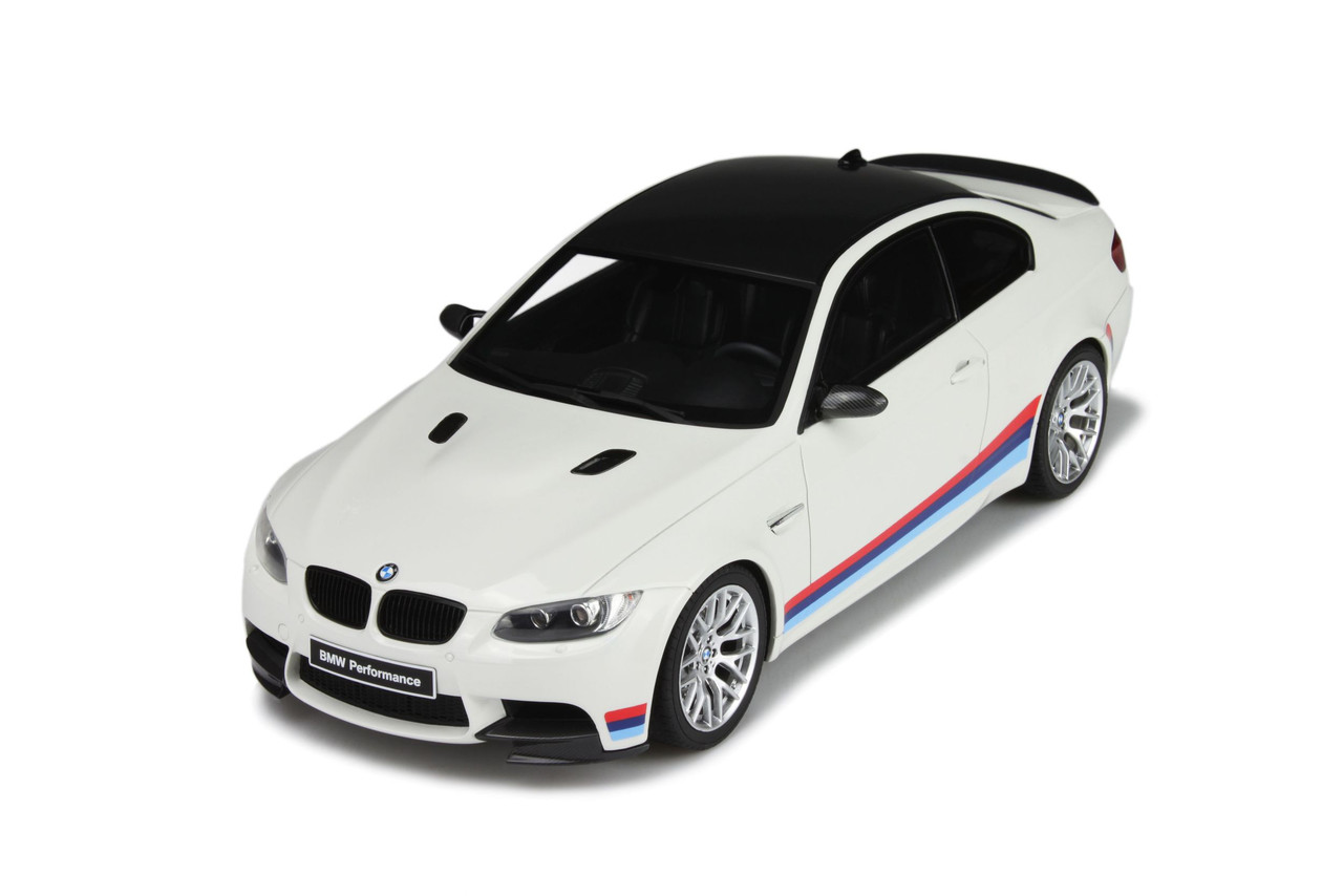 即納最安値GT スピリット 1/18 BMW M3 E92 ホワイト / カーボンルーフ 300台限定 GT SPIRIT 乗用車