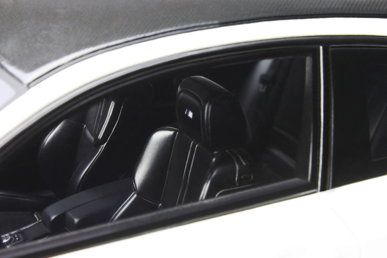 1/18 GTSpirit BMW E92 M3 (White) M Performance Edition Resin Car