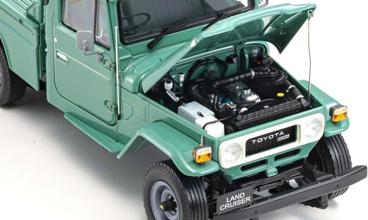 1/18 Kyosho Toyota Land Cruiser 40 Pickup (Fashion Green) Diecast Car Model