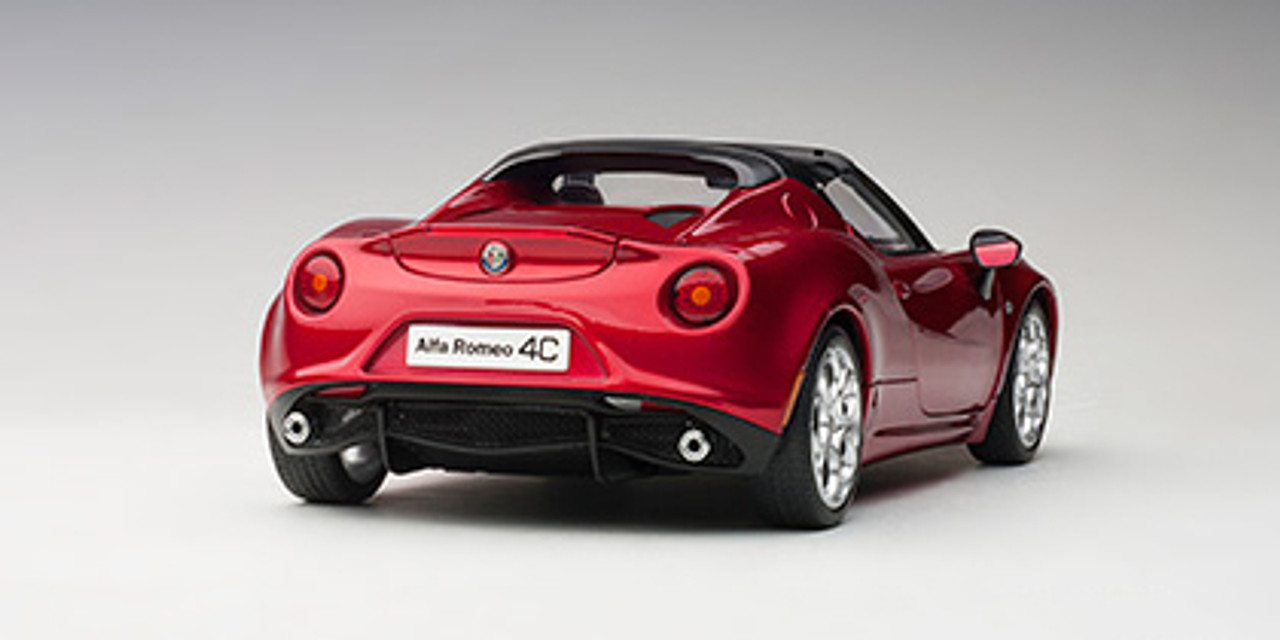 1/18 AUTOart Alfa Romeo 4C Spider (Competition Red) Car Model