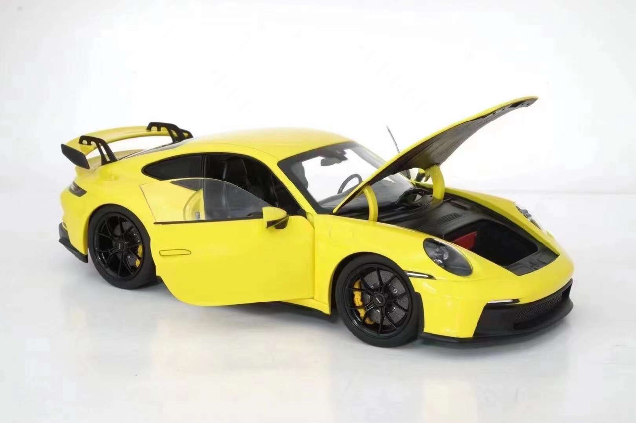 1/18 Norev 2021 Porsche 911 992 GT3 (Yellow) Diecast Car Model