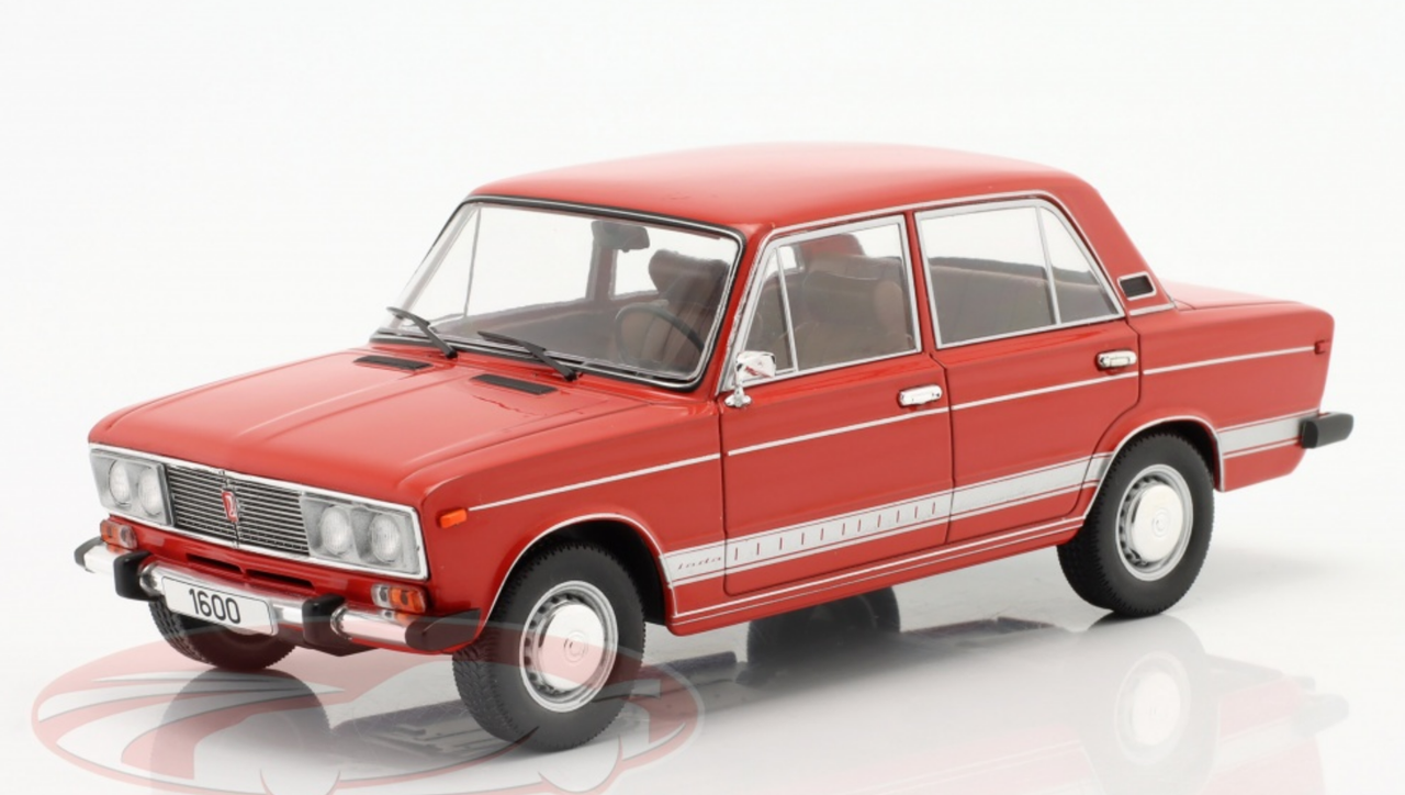 ®️ 1/24 WhiteBox 1976 Lada 1600 LS (Red) Car Model