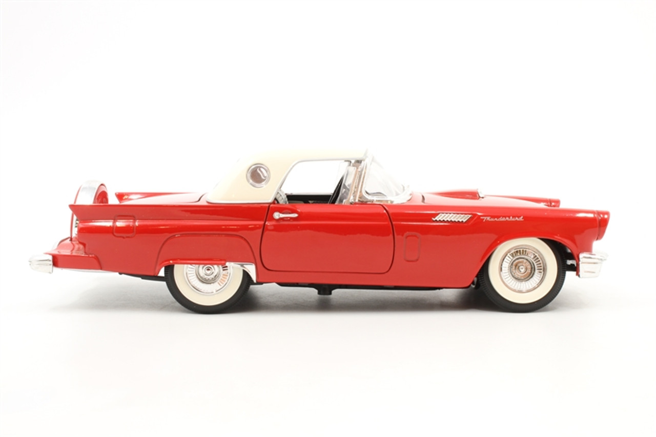 1/18 Road Signature 1957 Ford Thunderbird (Red) Diecast Model Car (old box  brand new car)