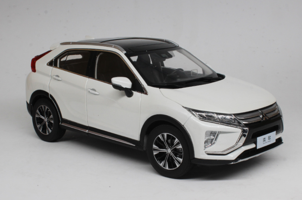 1/18 Dealer Edition Mitsubishi Eclipse Cross (White) Diecast Car Model