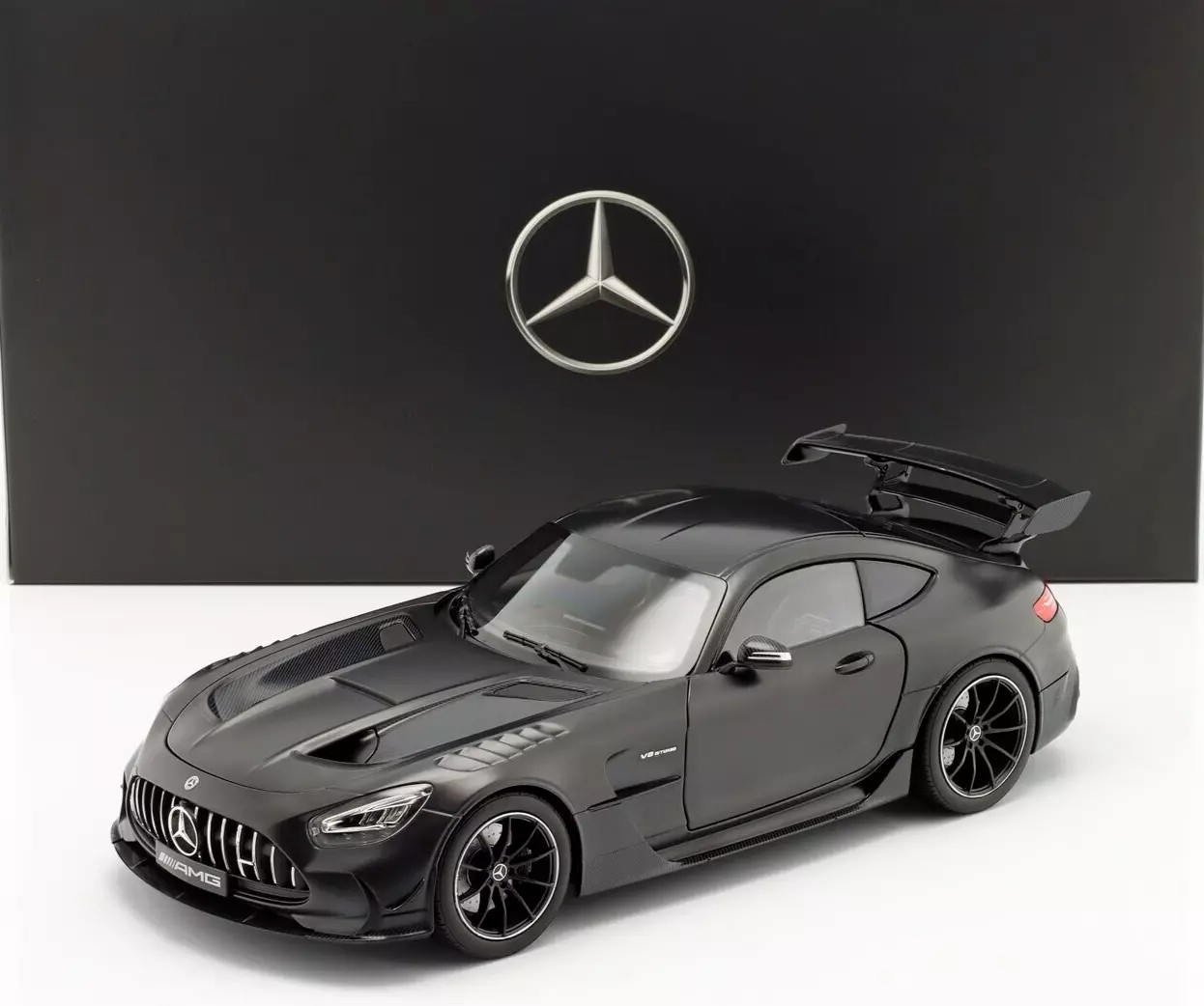1/18京商 メルセデス AMG GTR 1:18 Diecast Vehicle for Mercedes AMG GT-R Model Car Toy
