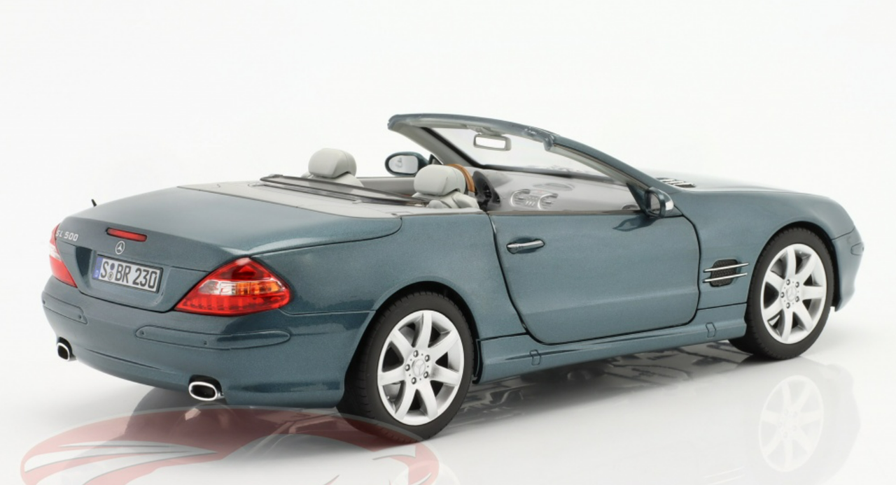 1/18 Dealer Edition 2001-2006 Mercedes-Benz AMG SL 500 SL500 (R230) (Topaz Blue) Diecast Car Model