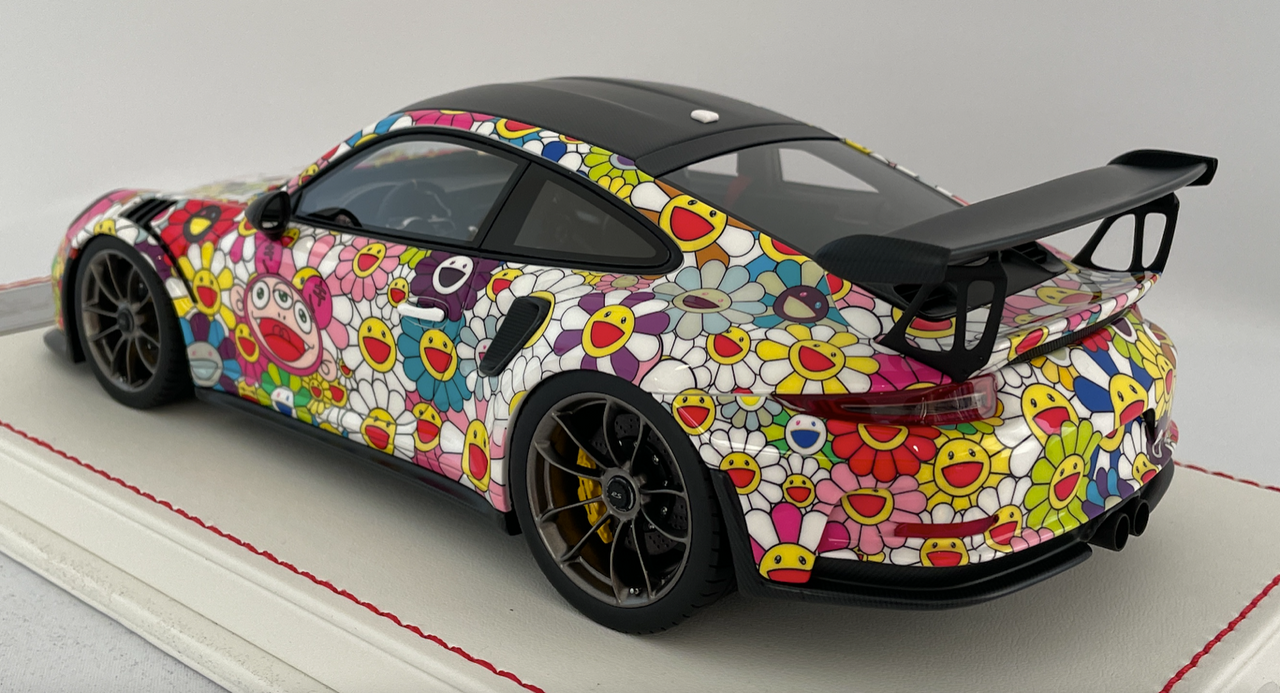 1/18 Davis & Giovanni DG Porsche 911 GT3 RS (991.2) Sun Flower Takashi Murakami Resin Car Model Limited 36 pieces