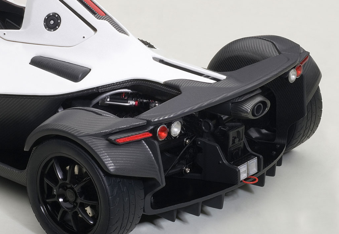 オートアート 1/18 : BAC MONO (White) : AUTOart 自動車 ミニカー