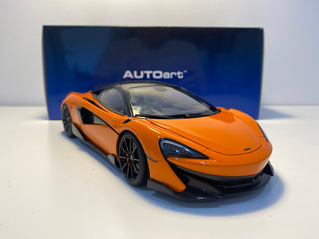 DAMAGED AS-IS 1/18 AUTOart McLaren 600LT (Myan Orange) Car Model