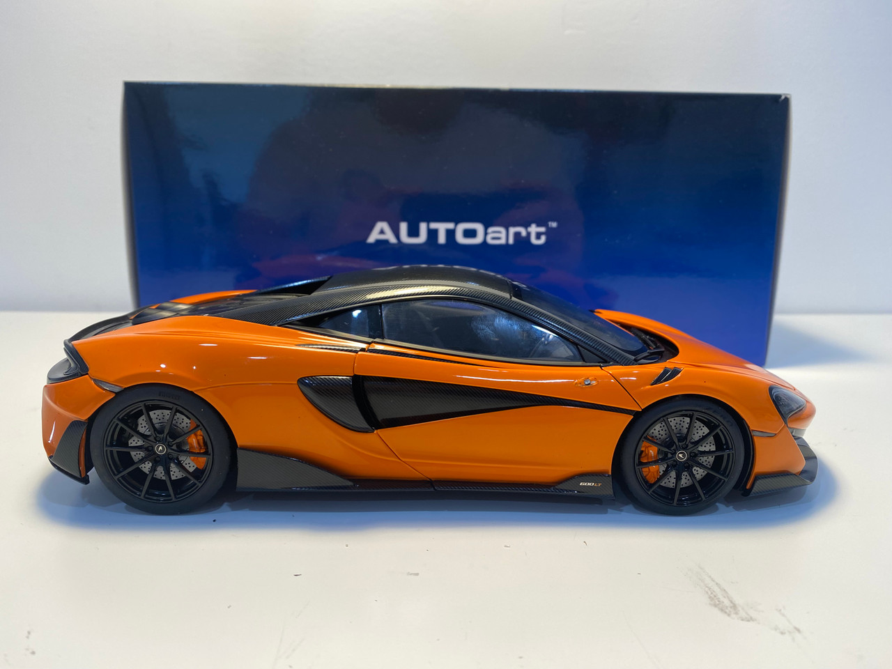 DAMAGED AS-IS 1/18 AUTOart McLaren 600LT (Myan Orange) Car Model