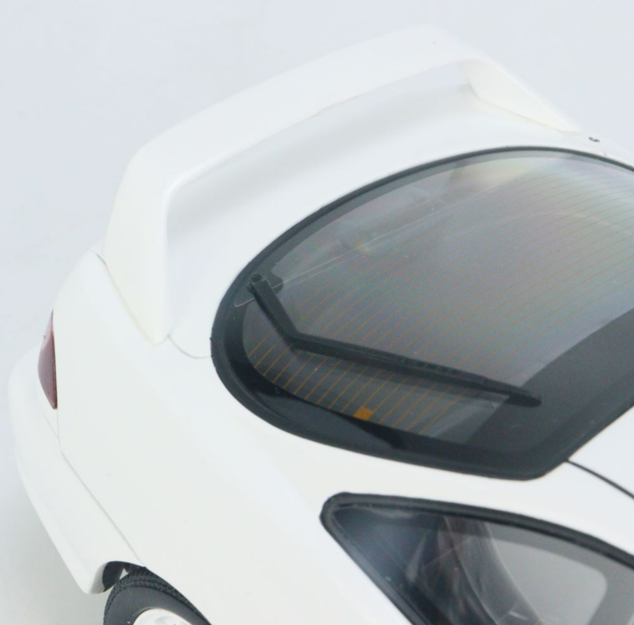 1/18 OTTO Honda Integra DC2 Euro Spec (White) Resin Car Model