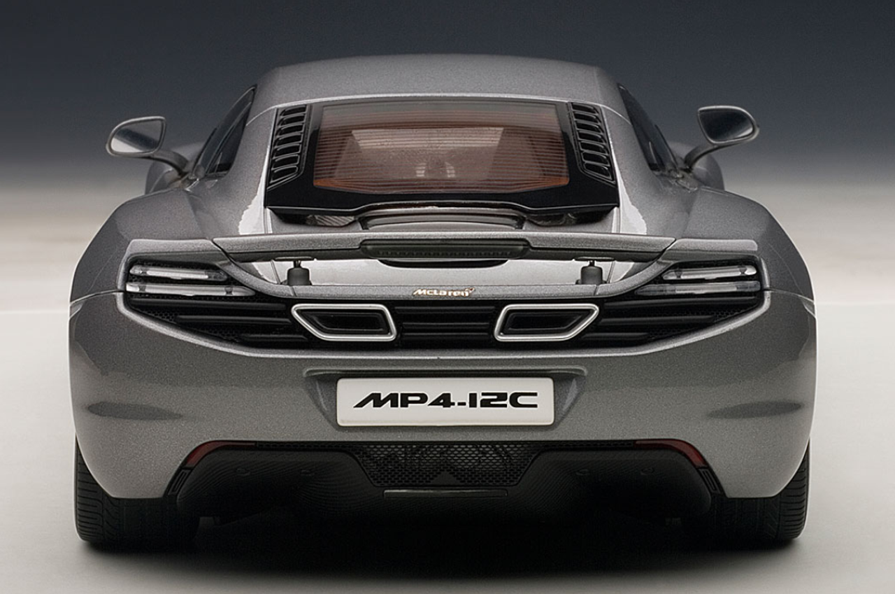 1/18 AUTOart Signature McLaren MP4-12C (Silver) Car Model