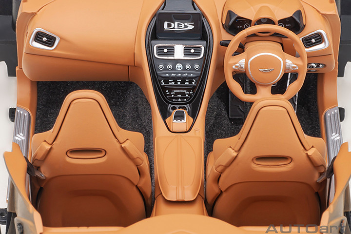 1/18 AUTOart Aston Martin DBS Superleggera (Caribbean Pearl Blue